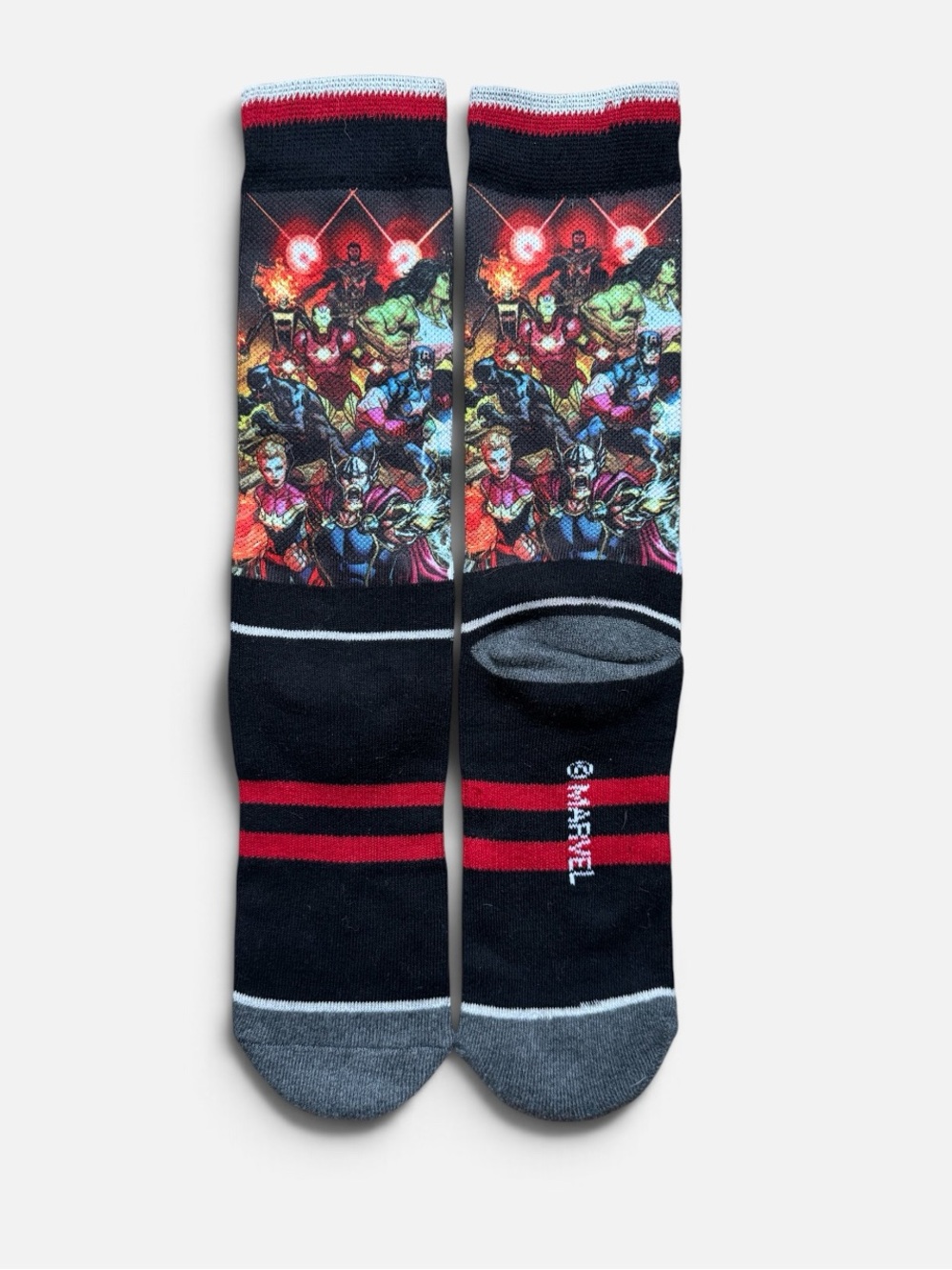 🧦🦸🏼♂️NWOT Marvel Men’s Superhero Avengers Black & Red Crew Dress Socks | 10-13
